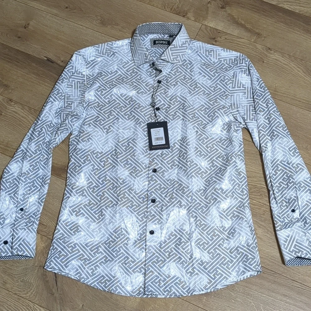 Bespoke Moda Maze Pattern Metallic Long Sleeve Men's dress shirt Size Medium NWT
